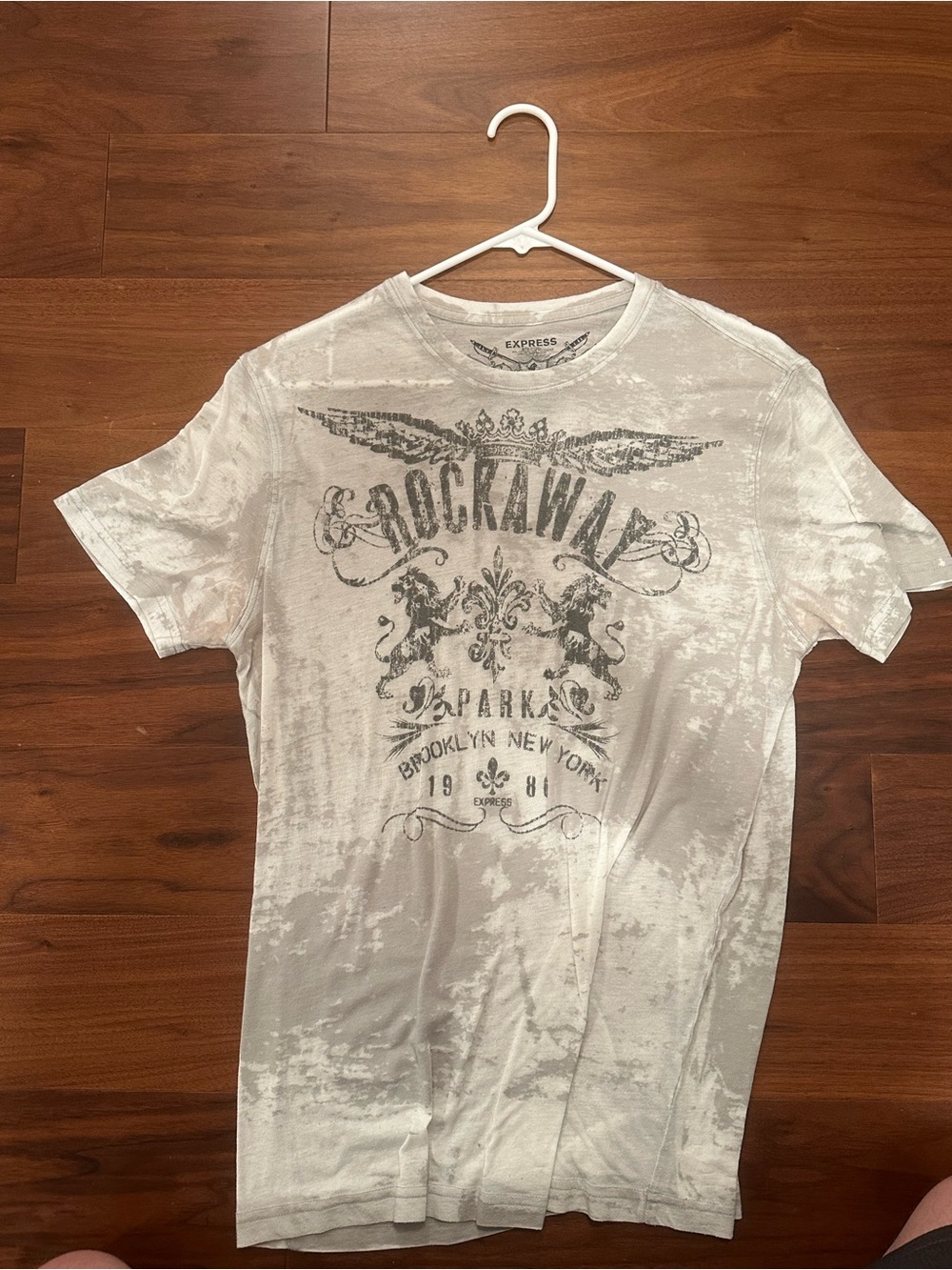 Express White Short Sleeve Graphic Tee with Faded Gray Print